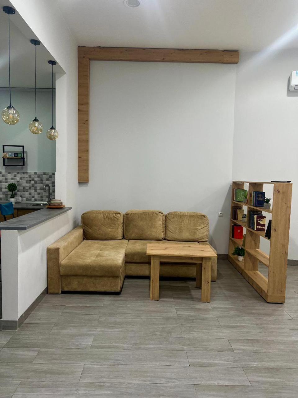 Hotel Menua Yerevan Bagian luar foto